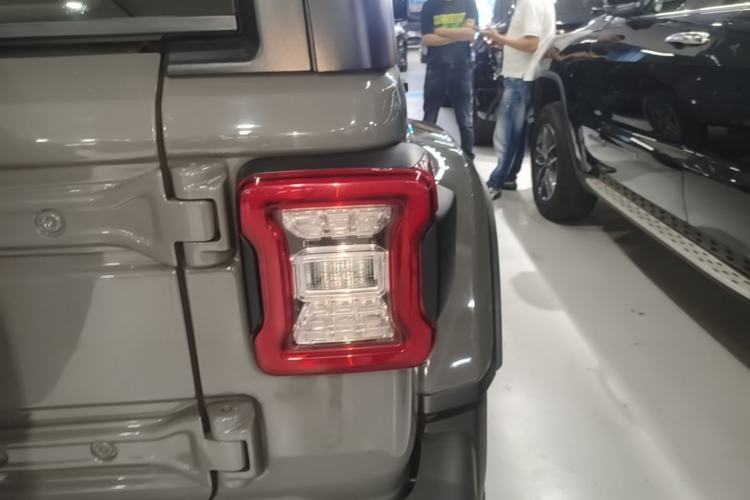 Used Jeep Wrangler New Energy 2021 Four-Door 2.0T 4xe Sahara First Edition Right Rear Taillight