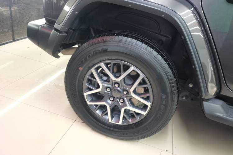 Used Jeep Wrangler New Energy 2021 Four-Door 2.0T 4xe Sahara Right Rear Wheel Hub