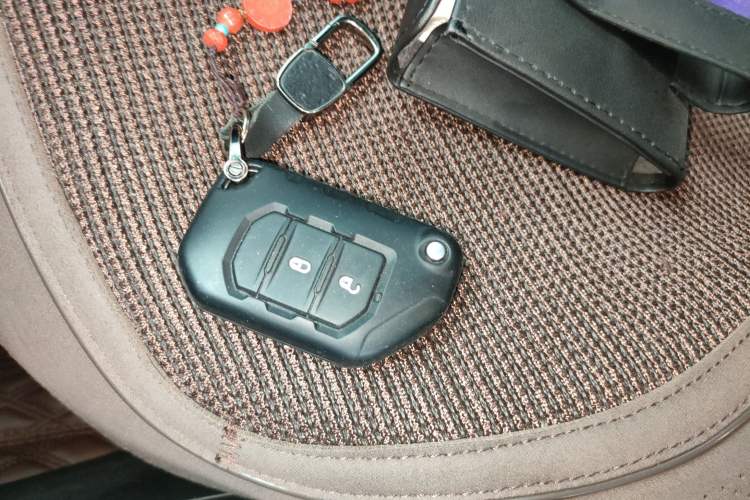Used Jeep Wrangler New Energy 2021 Four-Door 2.0T 4xe Sahara Vehicle Key