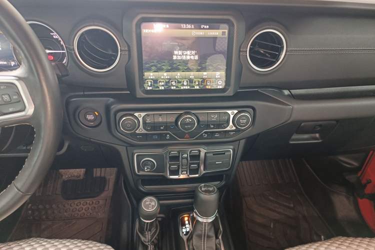 Used Jeep Wrangler New Energy 2021 Four-Door 2.0T 4xe Sahara Audio And AC Panel
