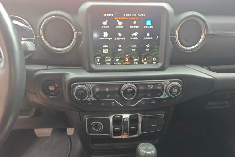Used Jeep Wrangler New Energy 2021 Four-Door 2.0T 4xe Sahara Audio And AC Panel