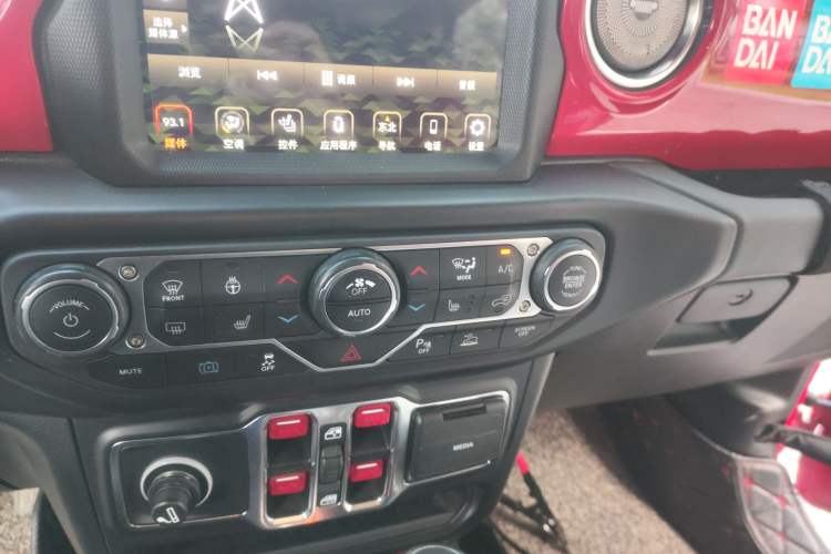 Used Jeep Wrangler New Energy 2021 Four-Door 2.0T 4xe Sahara Audio And AC Panel