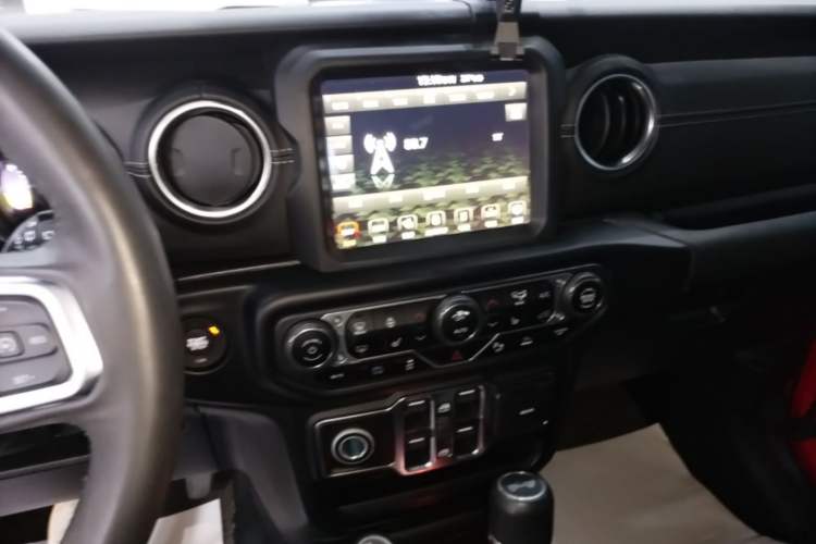 Used Jeep Wrangler New Energy 2021 Four-Door 2.0T 4xe Sahara Audio And AC Panel