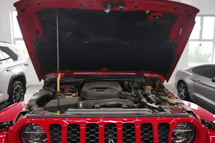Used Jeep Wrangler New Energy 2021 Four-Door 2.0T 4xe Sahara Engine Bay