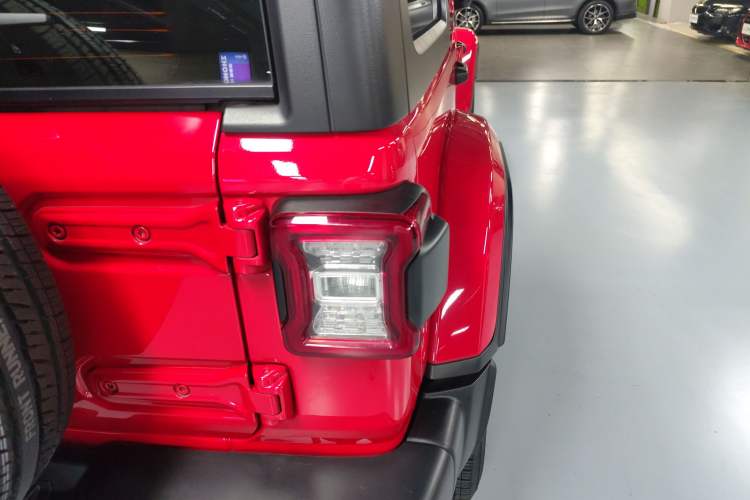 Used Jeep Wrangler New Energy 2021 Four-Door 2.0T 4xe Sahara First Edition Exterior 6