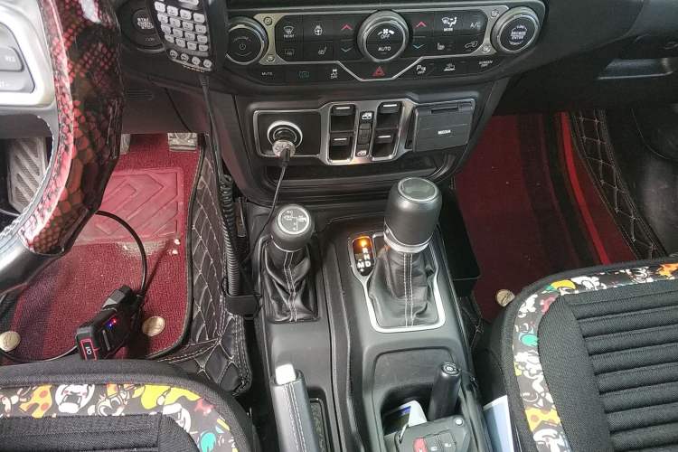 Used Jeep Wrangler New Energy 2021 Four-Door 2.0T 4xe Sahara Gear Lever