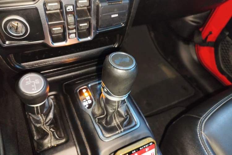 Used Jeep Wrangler New Energy 2021 Four-Door 2.0T 4xe Sahara First Edition Gear Lever