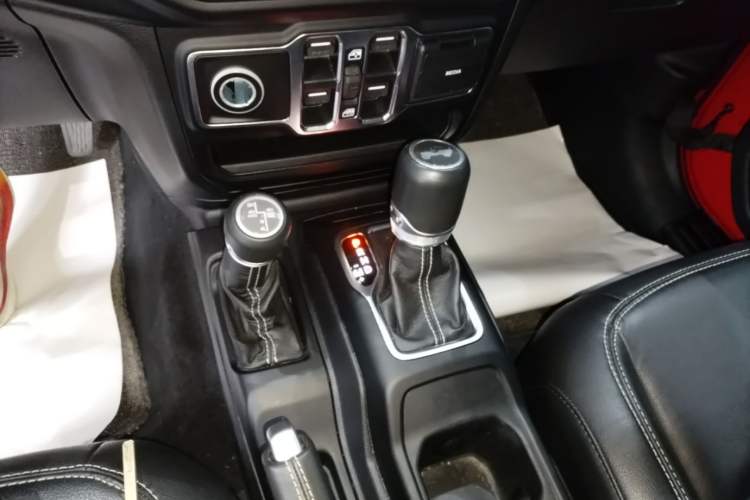 Used Jeep Wrangler New Energy 2021 Four-Door 2.0T 4xe Sahara Gear Lever
