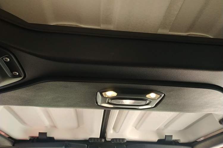Used Jeep Wrangler New Energy 2021 Four-Door 2.0T 4xe Sahara Headliner