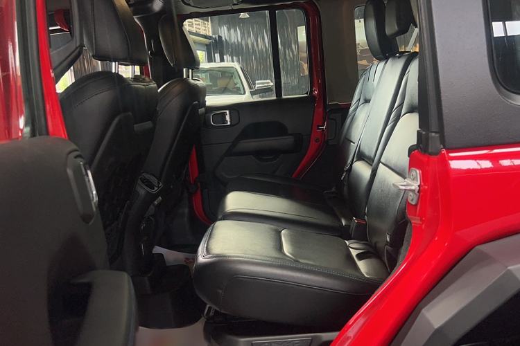 Used Jeep Wrangler New Energy 2021 Four-Door 2.0T 4xe Robin Hood Interior 1