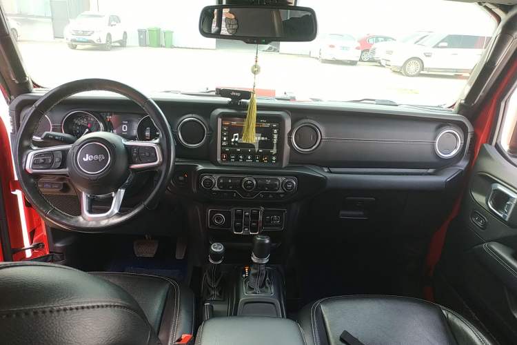 Used Jeep Wrangler New Energy 2021 Four-Door 2.0T 4xe Sahara Interior 2