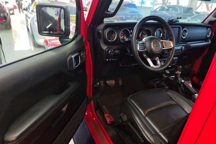 Used Jeep Wrangler New Energy 2021 Four-Door 2.0T 4xe Sahara First Edition Interior 2