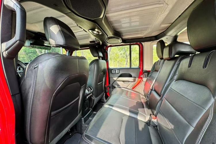 Used Jeep Wrangler New Energy 2021 Four-Door 2.0T 4xe Sahara First Edition Interior 3