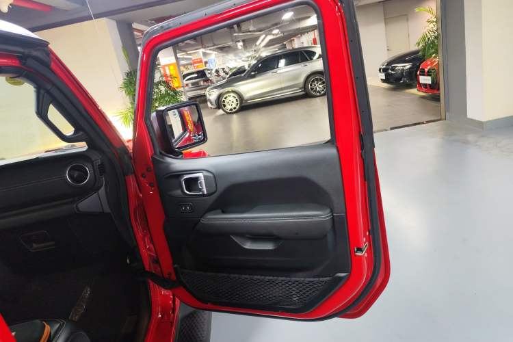 Used Jeep Wrangler New Energy 2021 Four-Door 2.0T 4xe Sahara First Edition Interior 5