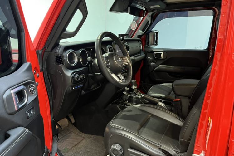 Used Jeep Wrangler New Energy 2021 Four-Door 2.0T 4xe Sahara Interior 5