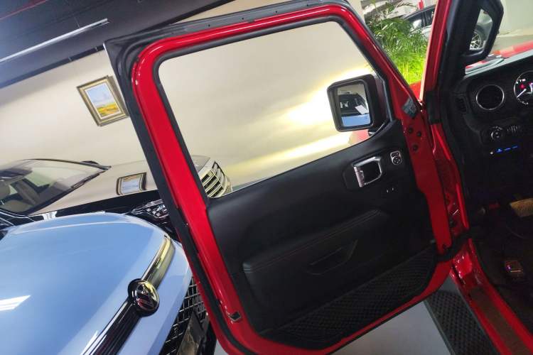 Used Jeep Wrangler New Energy 2021 Four-Door 2.0T 4xe Sahara First Edition Interior 7