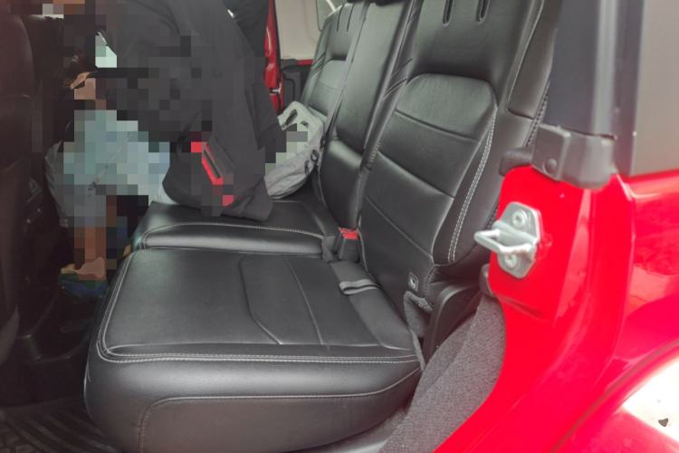 Used Jeep Wrangler New Energy 2021 Four-Door 2.0T 4xe Sahara Left Rear Seat