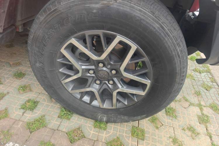 Used Jeep Wrangler New Energy 2021 Four-Door 2.0T 4xe Sahara Right Front Wheel Hub