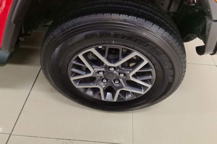 Used Jeep Wrangler New Energy 2021 Four-Door 2.0T 4xe Sahara First Edition Right Front Wheel Hub