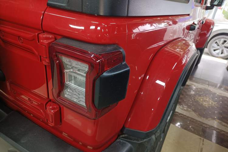 Used Jeep Wrangler New Energy 2021 Four-Door 2.0T 4xe Sahara Right Rear Taillight