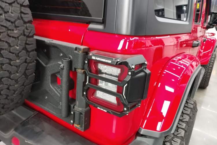 Used Jeep Wrangler New Energy 2021 Four-Door 2.0T 4xe Sahara Right Rear Taillight