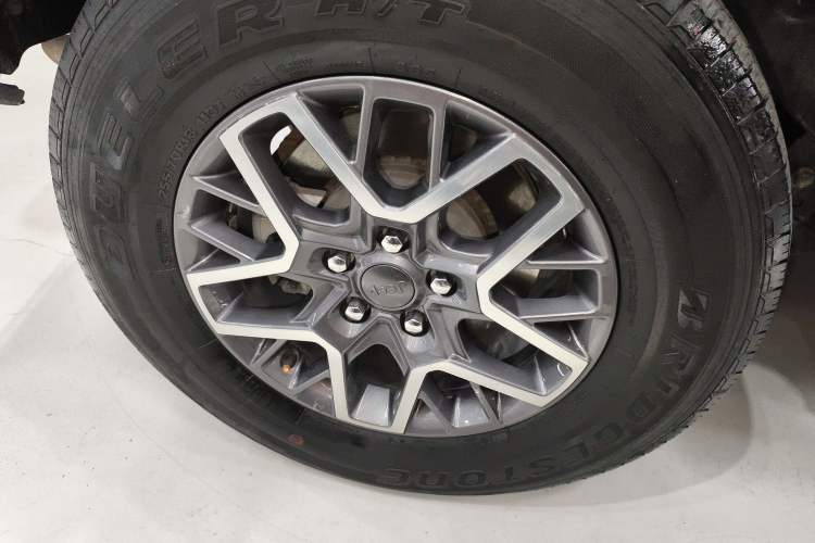 Used Jeep Wrangler New Energy 2021 Four-Door 2.0T 4xe Sahara First Edition Right Rear Wheel Hub