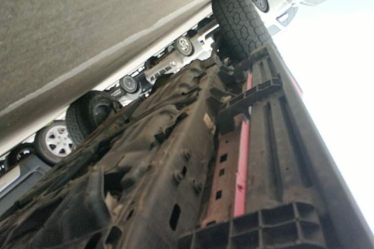 Used Jeep Wrangler New Energy 2021 Four-Door 2.0T 4xe Sahara Right Side Sill