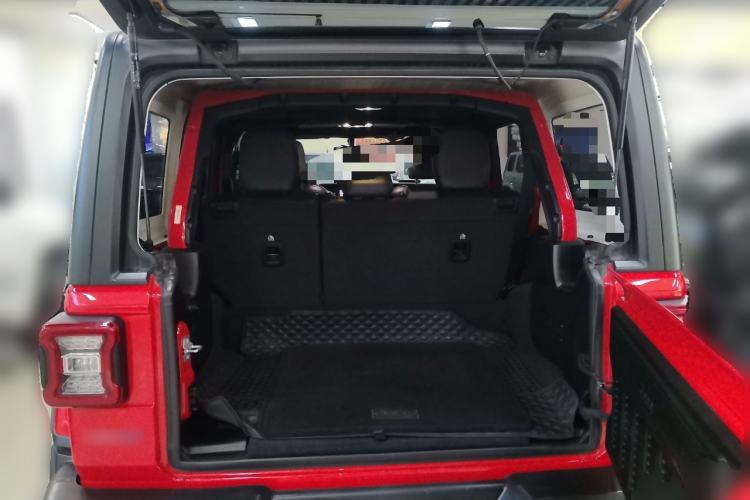 Used Jeep Wrangler New Energy 2021 Four-Door 2.0T 4xe Sahara First Edition Trunk