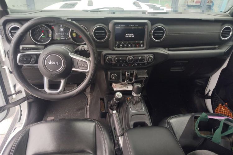 Used Jeep Wrangler New Energy 2021 Four-Door 2.0T 4xe Sahara First Edition Center Console