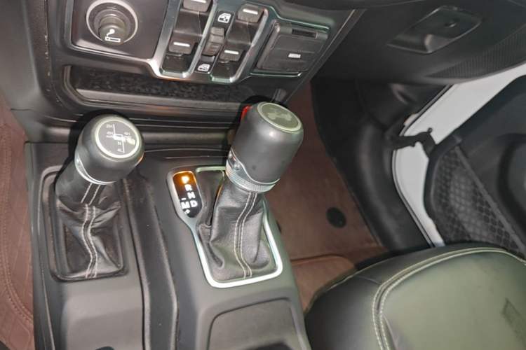 Used Jeep Wrangler New Energy 2021 Four-Door 2.0T 4xe Sahara Gear Lever