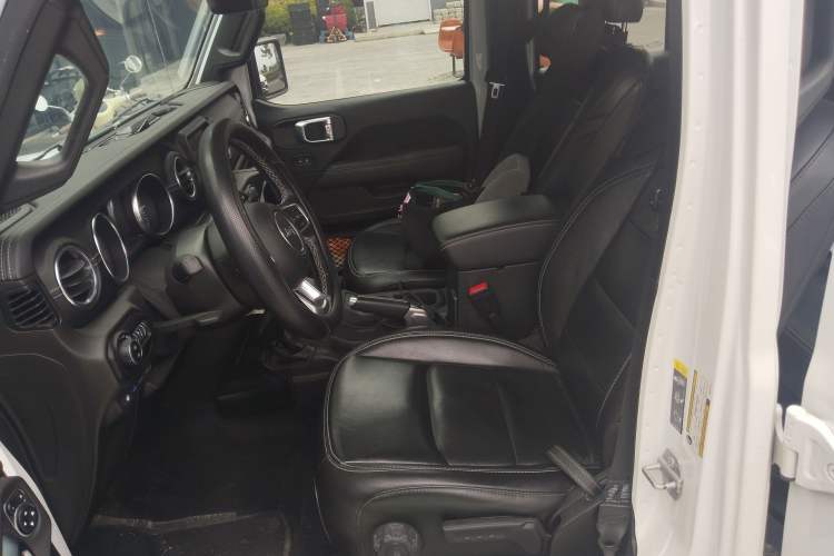 Used Jeep Wrangler New Energy 2021 Four-Door 2.0T 4xe Sahara First Edition Left Front Seat