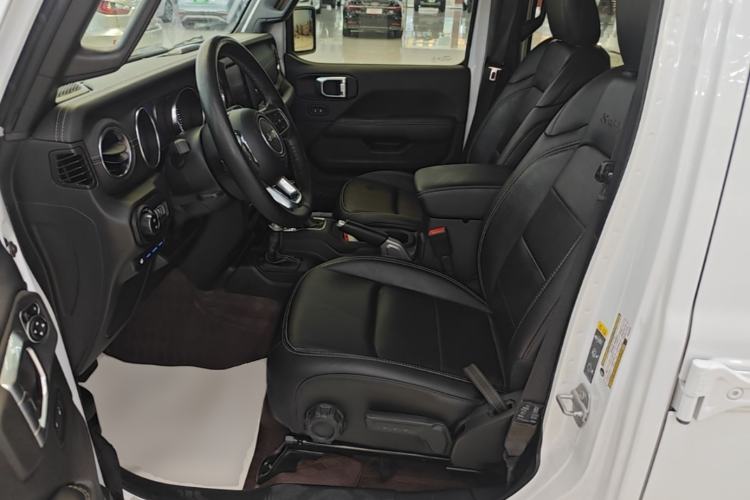 Used Jeep Wrangler New Energy 2021 Four-Door 2.0T 4xe Sahara Left Front Seat