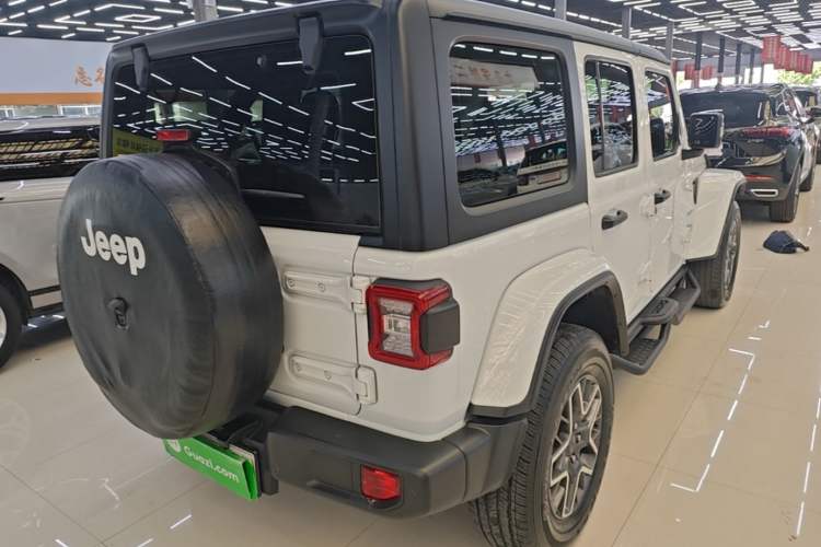 Used Jeep Wrangler New Energy 2021 Four-Door 2.0T 4xe Sahara Rear Right 45 Deg