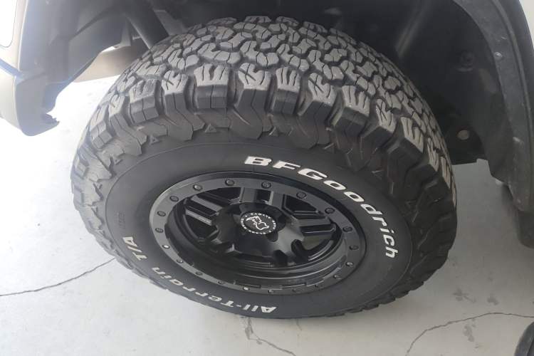 Used Jeep Wrangler New Energy 2021 Four-Door 2.0T 4xe Sahara Right Rear Wheel Hub