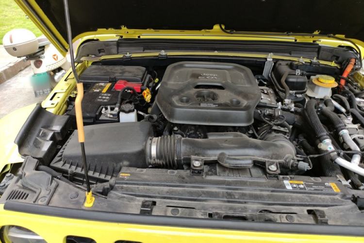 Used Jeep Wrangler New Energy 2022 Four-Door 2.0T 4xe Sahara Fluorescent Yellow Limited Edition Engine Bay Right