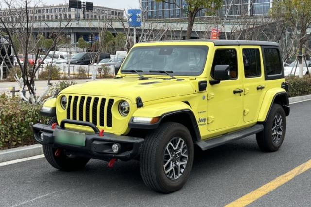 Used Jeep Wrangler New Energy 2022 Four-Door 2.0T 4xe Sahara Fluorescent Yellow Limited Edition