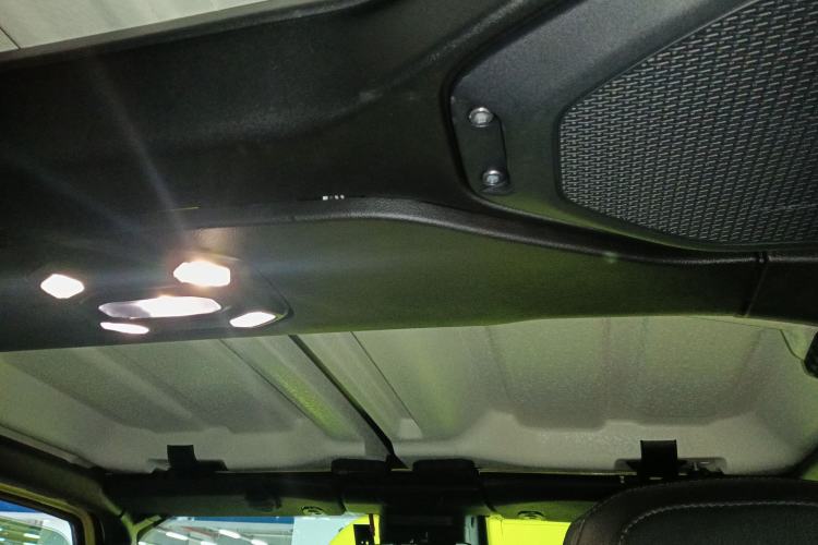 Used Jeep Wrangler New Energy 2022 Four-Door 2.0T 4xe Sahara Fluorescent Yellow Limited Edition Headliner