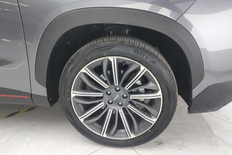 Used JETOUR Dashing 2022 1.6T DCT King SPORT Right Rear Wheel Hub