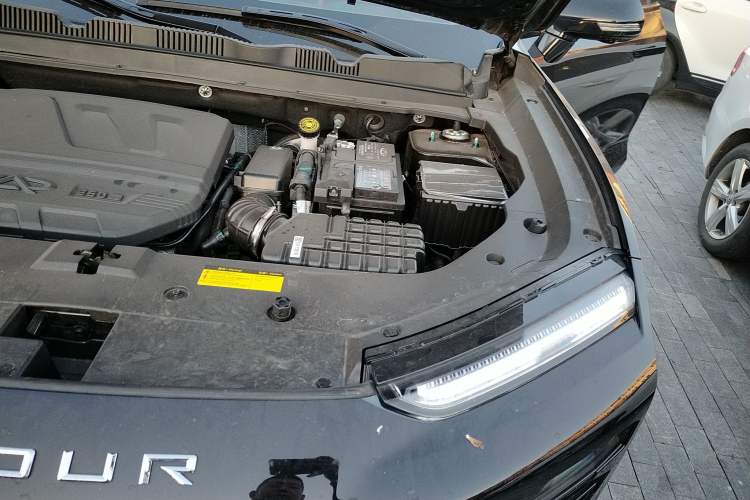 Used JETOUR Dashing 2022 1.6T DCT King ULTRA Engine Bay Left
