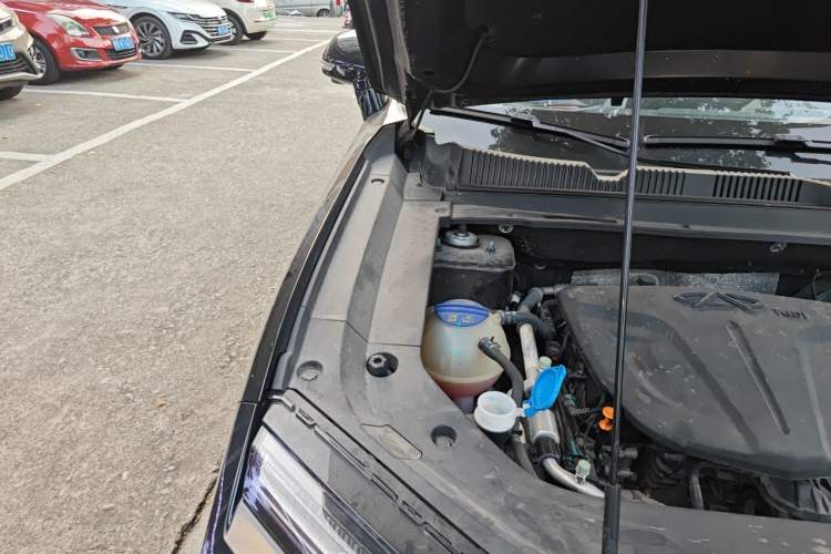 Used JETOUR Dashing 2022 1.6T DCT King SPORT Engine Bay Right