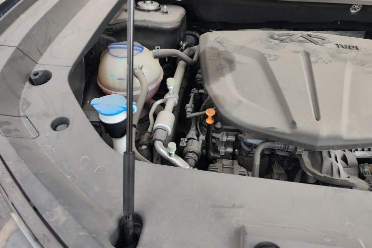 Used JETOUR Dashing 2022 1.6T DCT King SPORT Engine Bay Right