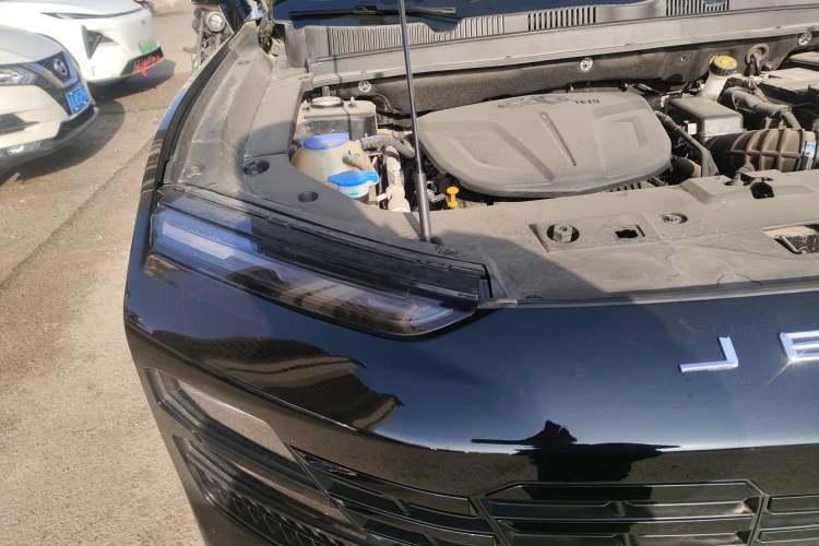 Used JETOUR Dashing 2022 1.6T DCT King PRO Engine Bay Right