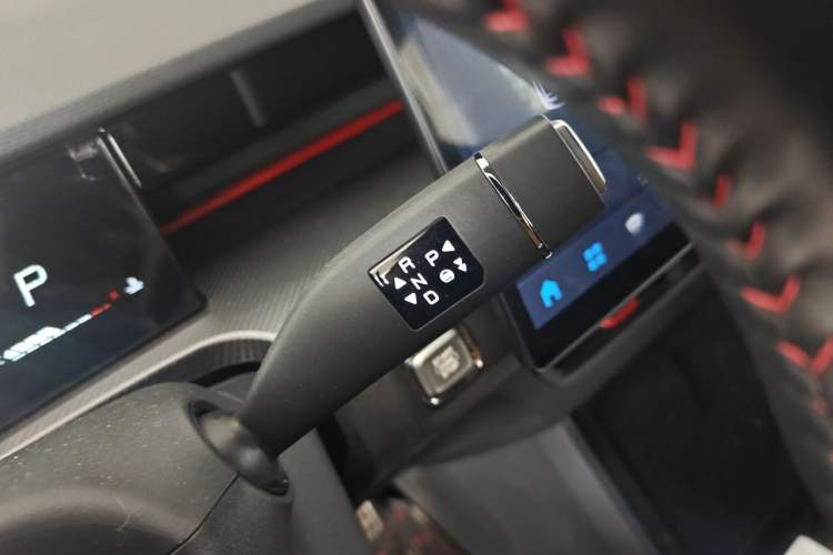 Used JETOUR Dashing 2022 1.6T DCT King MAX Gear Lever