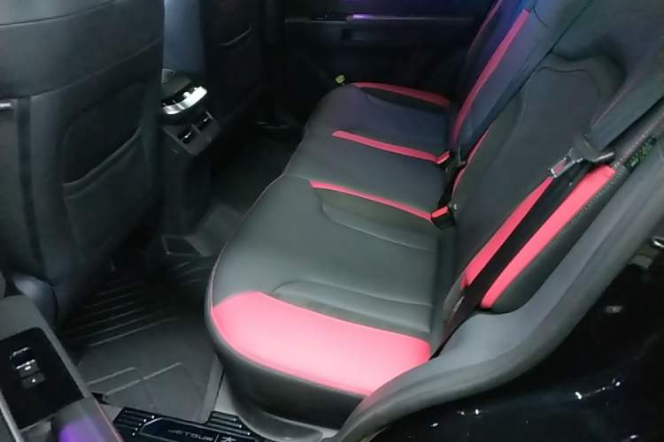 Used JETOUR Dashing 2022 1.6T DCT King PLUS Left Rear Seat