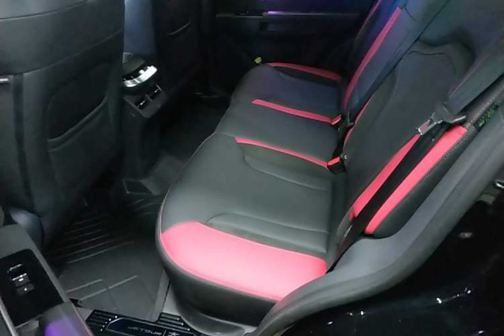 Used JETOUR Dashing 2022 1.6T DCT King PLUS Left Rear Seat