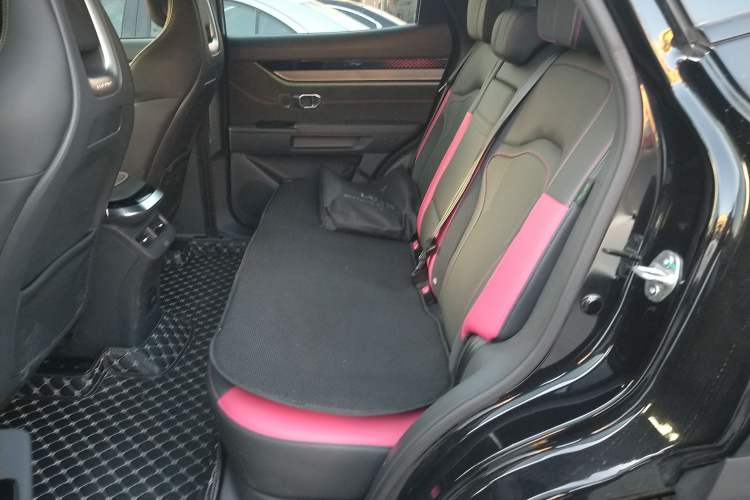 Used JETOUR Dashing 2022 1.6T DCT King ULTRA Left Rear Seat