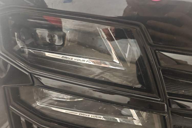 Used JETOUR Dashing 2022 1.6T DCT King MAX Right Front Headlight