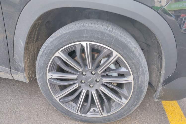 Used JETOUR Dashing 2022 1.6T DCT King MAX Right Front Wheel Hub