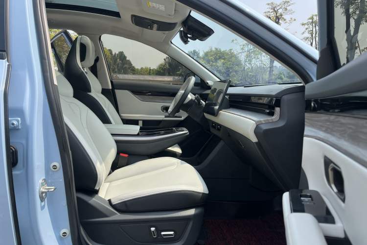Used JETOUR Dashing 2022 1.6T DCT King MAX Interior 2