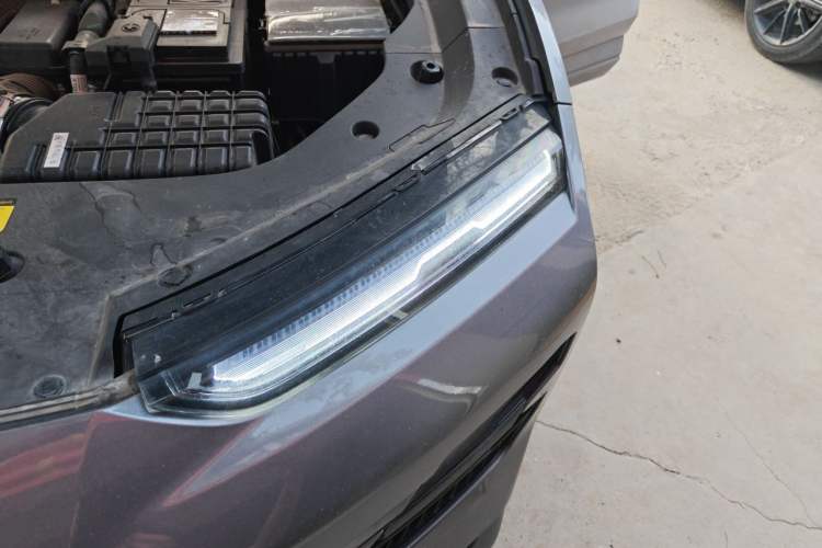 Used JETOUR Dashing 2022 1.6T DCT King PRO Engine Bay Left